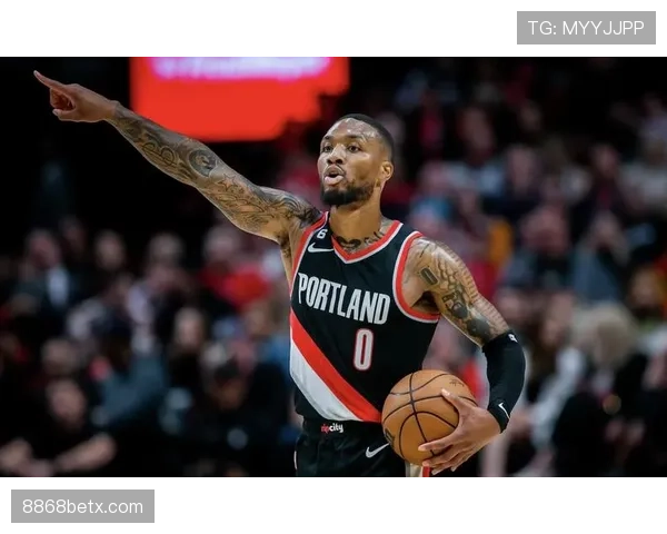 利拉德休赛期还在练后仰？这人是不是不用睡觉啊