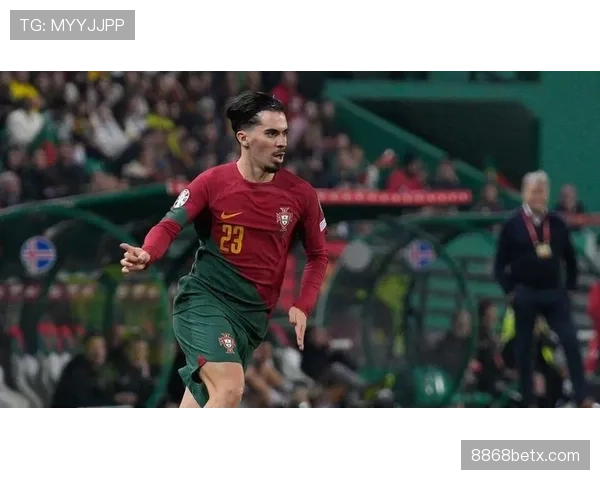 维蒂尼亚如何从技术型中场蜕变为组织枢纽？